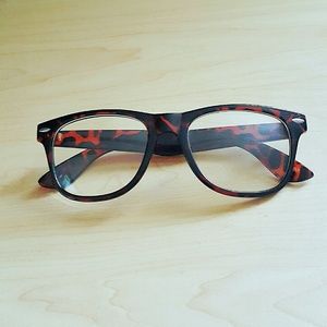 Unisex Glasses (Urban Outfitters)